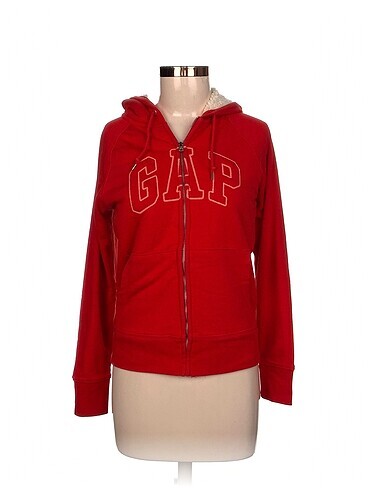 Gap Spor Dış Giyim %70 İndirimli.