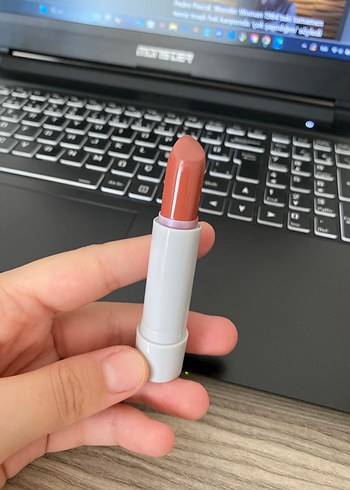 Beden çeşitli Renk Pastel Bej Ruj 111 Soft Kiss
