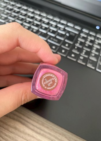 Beden Parlak Pembe Dudak Parlatıcısı
