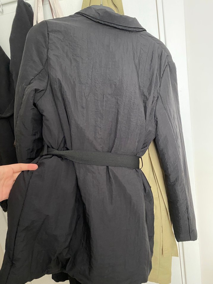 Siyah Kemerli Midi şişme yağmurluk - Görsel 3