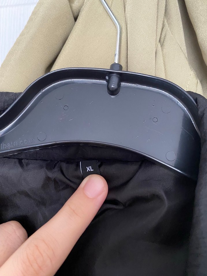 Siyah Kemerli Midi şişme yağmurluk - Görsel 5