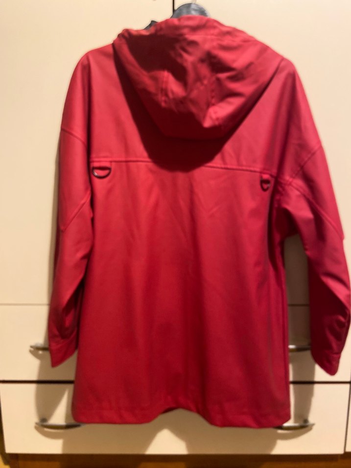 Kırmızı Fermuarlı Kadın Yağmurluk - Görsel 5