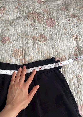 Düğmeli Siyah Midi Kadın Kumaş Pantolon - Görsel 8