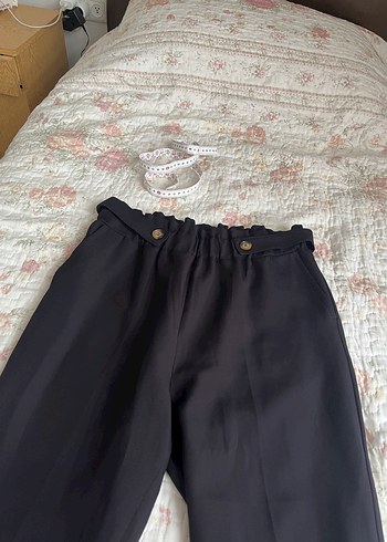 Düğmeli Siyah Midi Kadın Kumaş Pantolon - Görsel 4