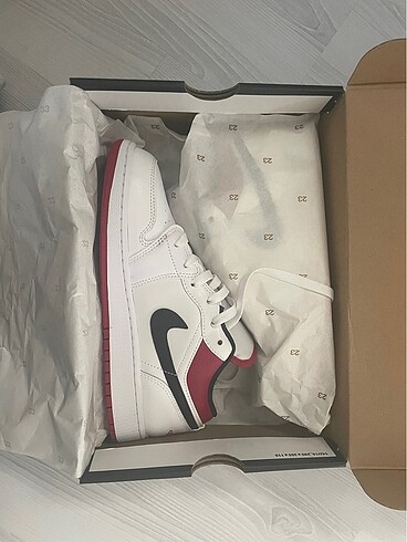 38,5 Beden Nike Air Jordan 1 Low