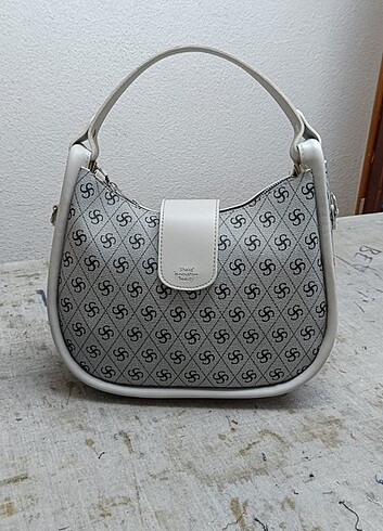 Guess Çanta