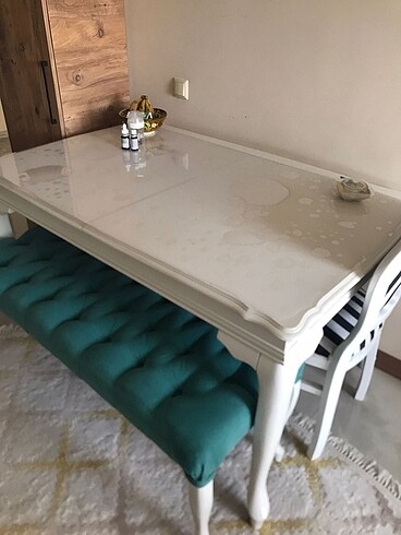 Beden Acil Sıfır Ayarında Yemek Masası