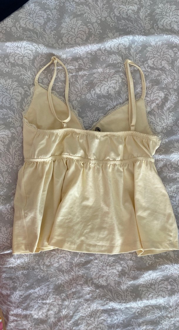 Sarı V Yakalı Dantelli Kadın crop - Görsel 2