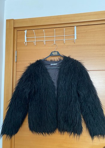 Siyah Kadın Kürk - Görsel 3