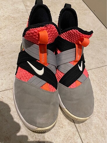 Nike Lebron James basketbol ayakkabısı - Görsel 2