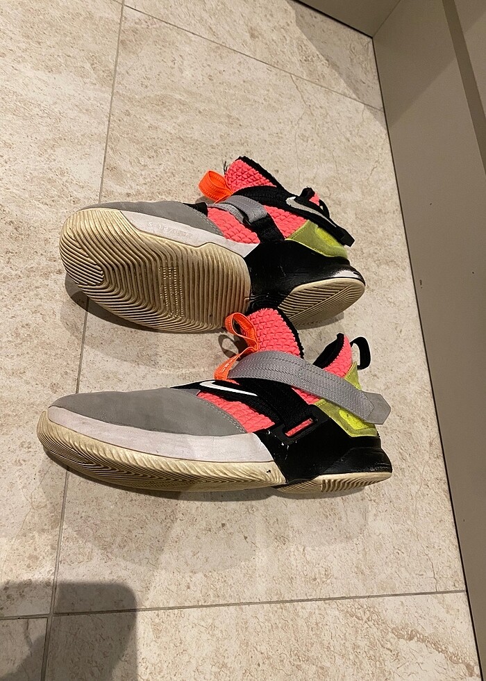 Nike Lebron James basketbol ayakkabısı - Görsel 4