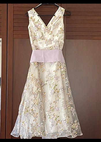 Adl Çiçek Desenli Midi Elbise - Görsel 2