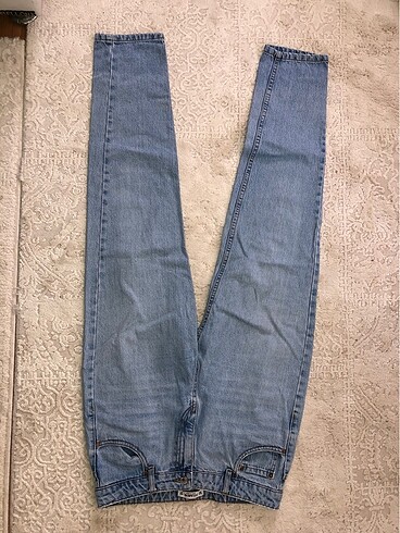 38 Beden Pull&Bear yüksek bel mom jean
