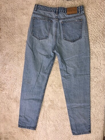 38 Beden lacivert Renk Pull&Bear yüksek bel mom jean