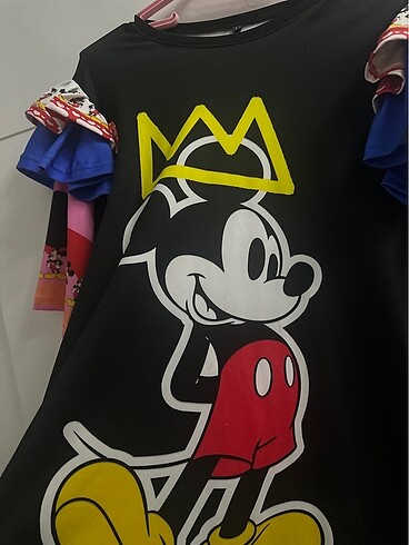 l Beden siyah Renk Disney