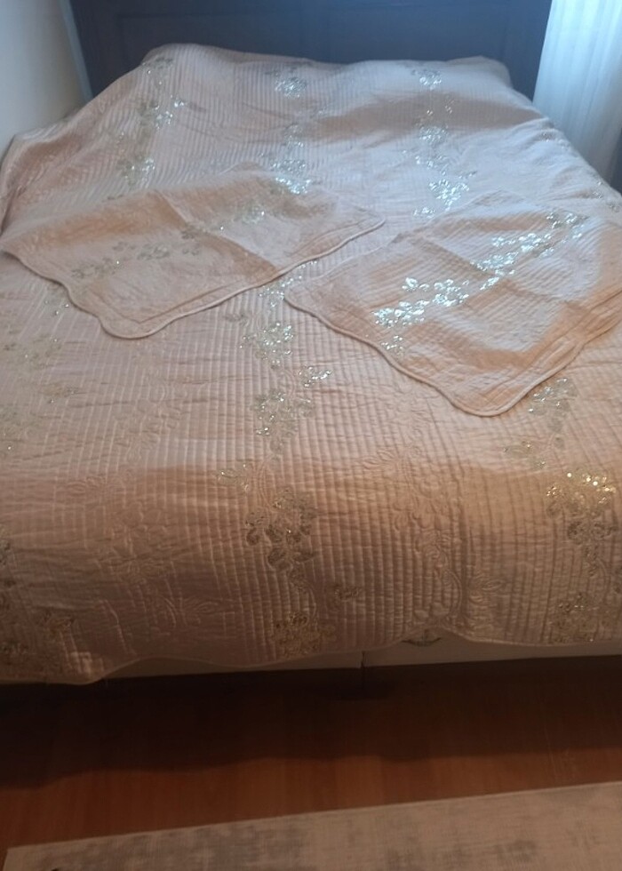 Pullu yatak ortusu - Görsel 2