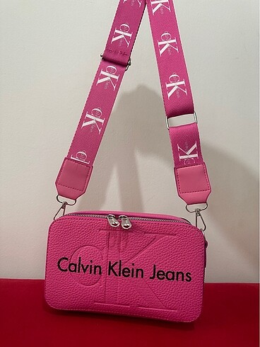 Calvin Klein pembe çanta