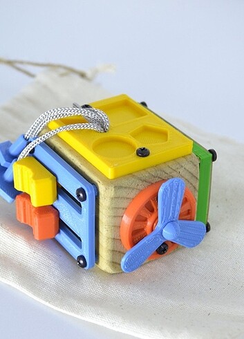 Aktivite Kübü Busy Cube Ahşap Plastik