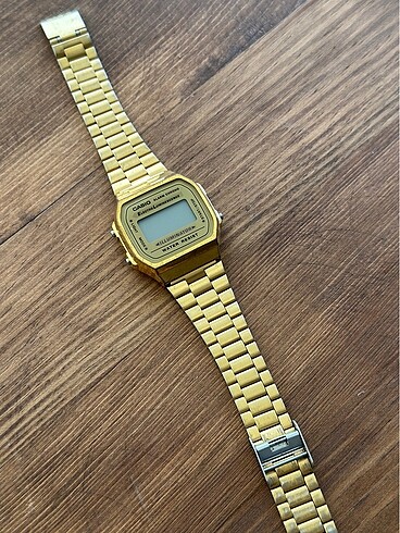 Casio Altın Rengi Saat