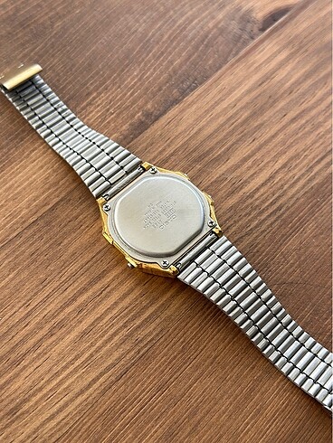 Casio Casio Altın Rengi Saat