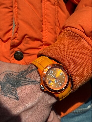 Turuncu Ice Watch