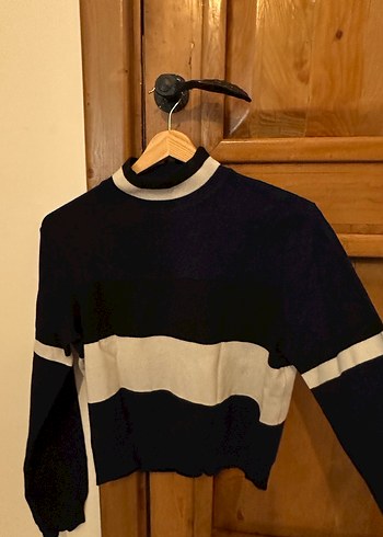 Siyah Çizgili Boğazlı Kadın Kazak - Görsel 2