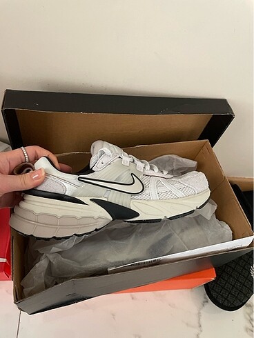 Nike V2K Run kadın gri sneaker