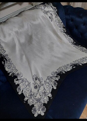 Armine ipek eşarp 
