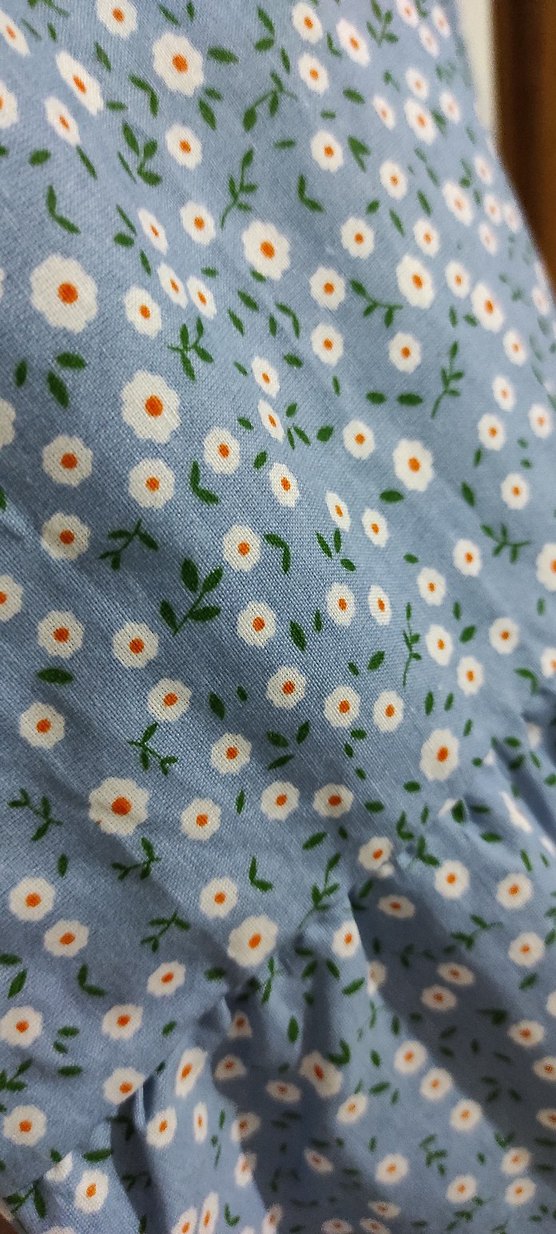 Çiçekli Elbise - Görsel 3