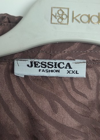 Düğmeli Uzun Kahverengi Kadın Gömlek - Görsel 3