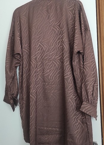 Düğmeli Uzun Kahverengi Kadın Gömlek - Görsel 4