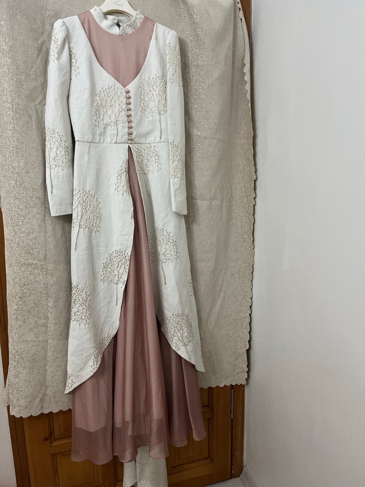 Vintage İşlemeli Beyaz Uzun Kadın Elbise - Görsel 2