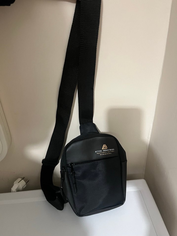 Siyah Baskılı Erkek Omuz Çantası - Görsel 2