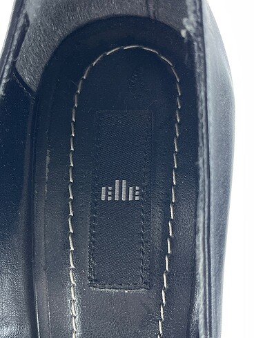 38 Beden siyah Renk Elle Stiletto %70 İndirimli.