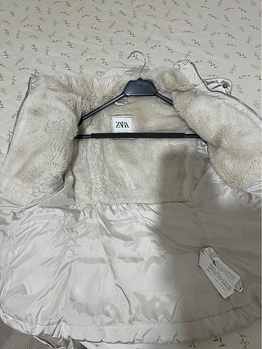 xs Beden beyaz Renk Zara kaz tüyü dolgulu şişme mont