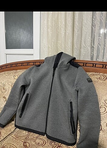 Orjinal Lufian hırka temiz 