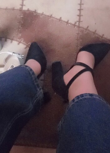 37 Beden siyah Renk Yüksek topuklu siyah ayakkabı