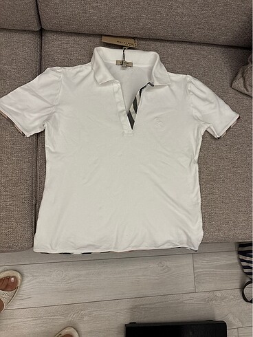 Burbery beyaz tişört