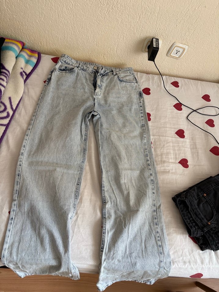 Gri Düğmeli Bol Kesim Kot Pantolon - Görsel 2