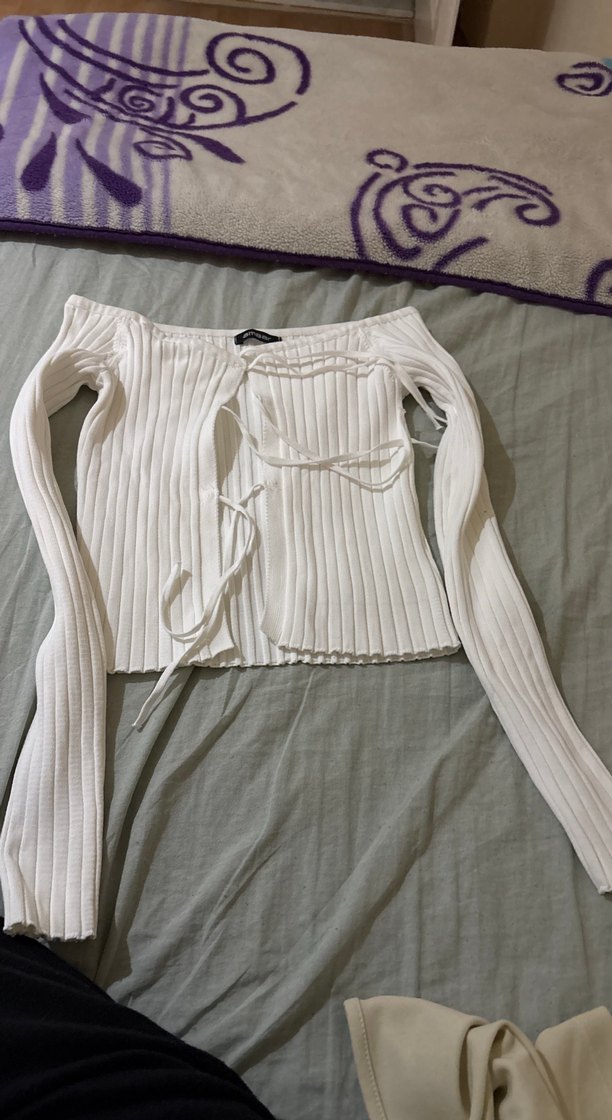 Beyaz Pliseli Kayık Yaka Mini Triko Bluz - Görsel 2