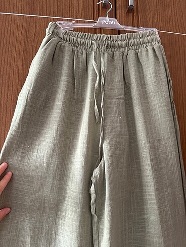 Stradivarius Pantolon