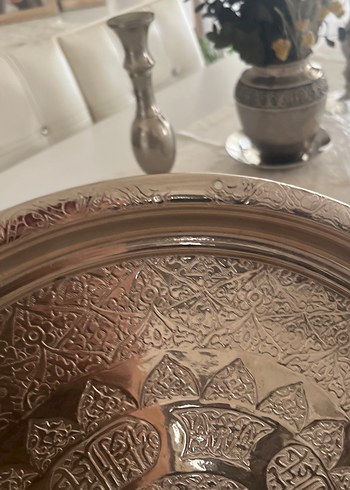 Beden altın Renk Antep Bakırı dövme işlemeli tepsi