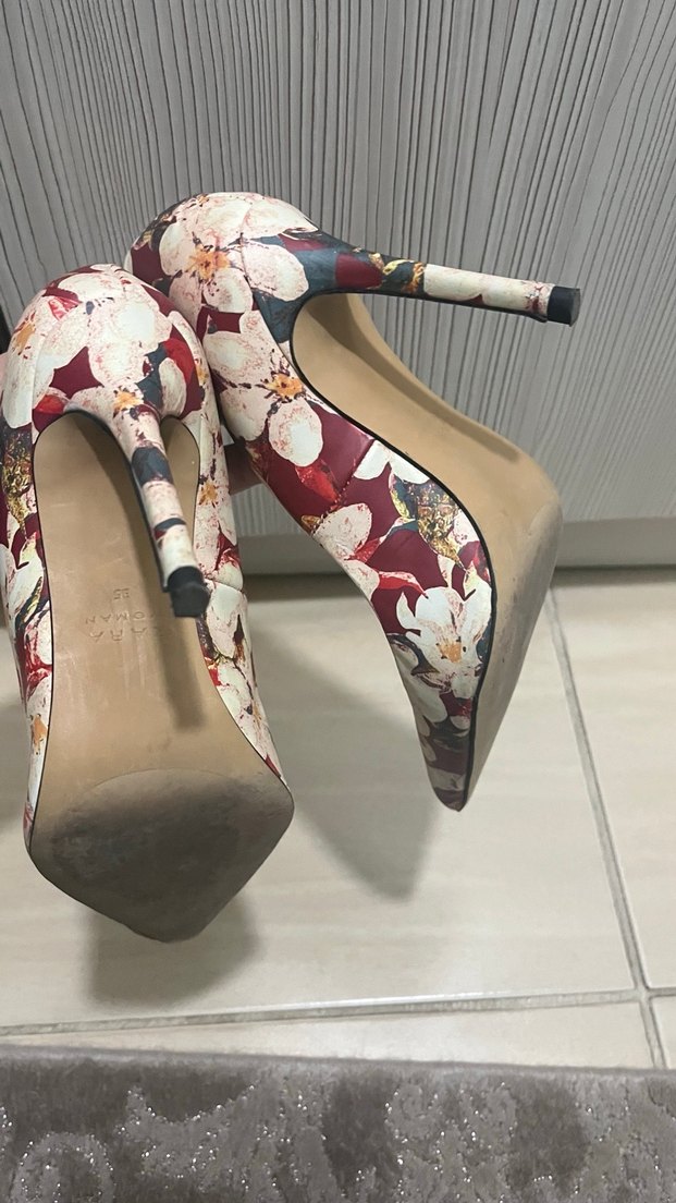 Çiçek Desenli Pastel Stiletto Topuklu Kadın Ayakkabı - Görsel 3