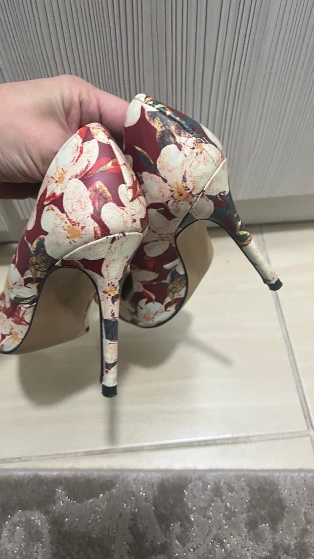 Çiçek Desenli Pastel Stiletto Topuklu Kadın Ayakkabı - Görsel 2