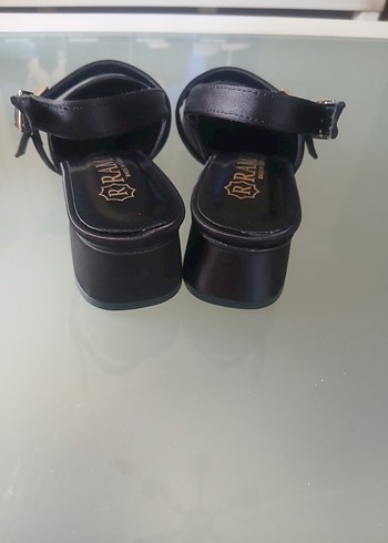 Klasik Siyah saten metal Tokalı Topuklu Kadın Ayakkabı - Görsel 4