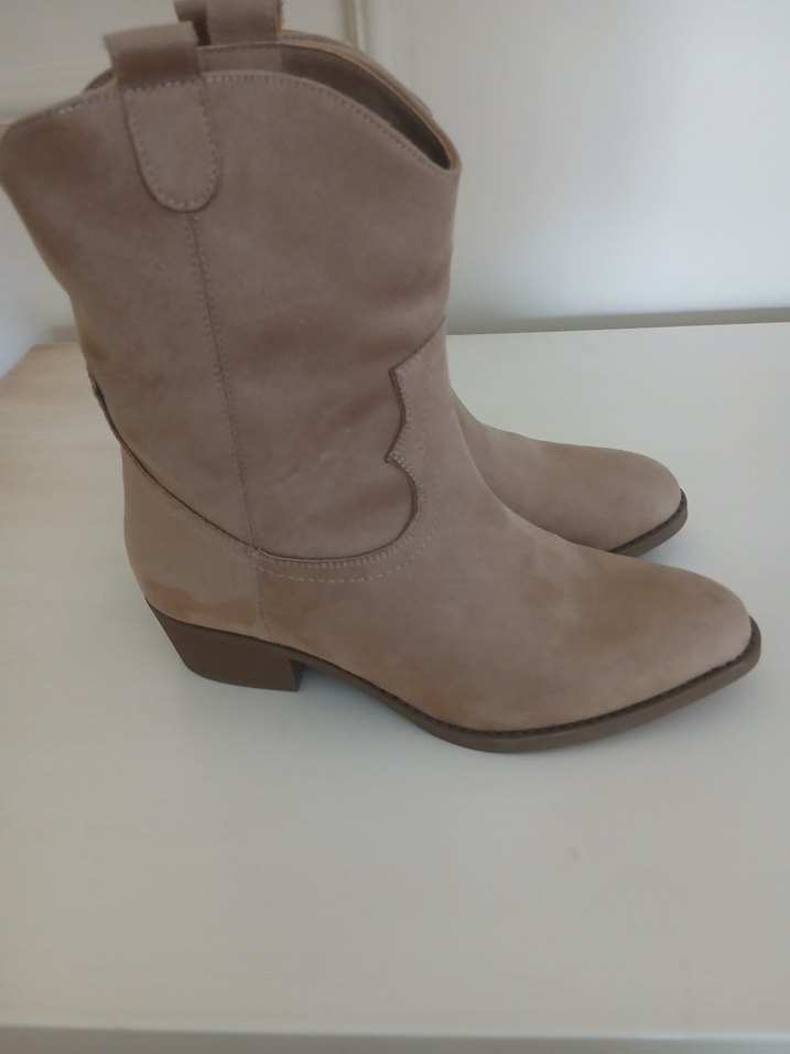 Bej Süet Kadın Dolgu Topuk Bot - Görsel 4