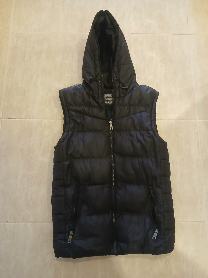 Siyah Kapüşonlu Kadın Şişme Yelek - Görsel 2