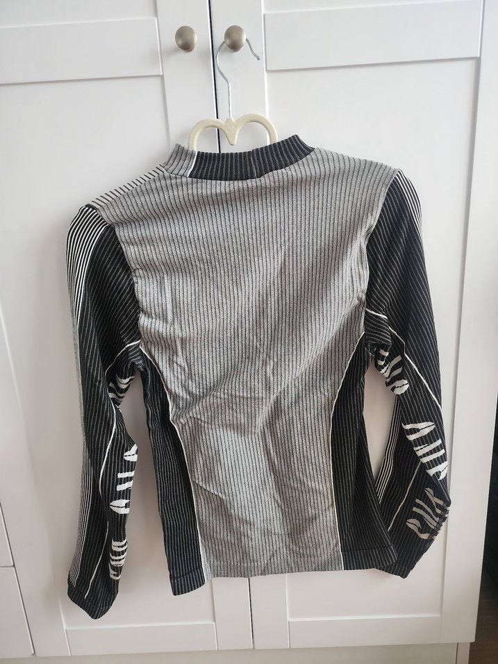 Gri uzun kollu spor kadın tişört - Görsel 2