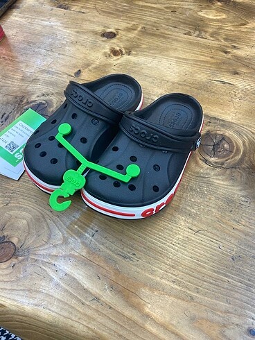 34 Beden lacivert Renk İTHAL TOZ TORBALI CROCS ÇOCUK