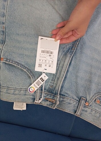 s Beden mavi Renk Pull and bear şort